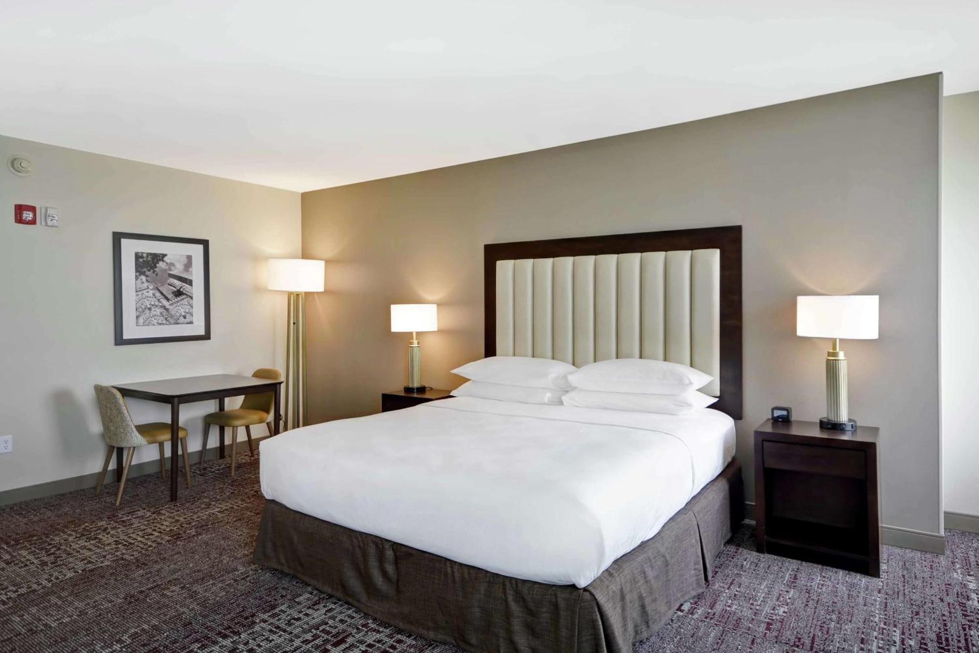 Hotel Doubletree By Hilton Chicago Midway Airport, Il Bedford Park Exterior foto